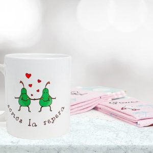 Caja Regalo Taza con medias personalizadas Dia del amigo