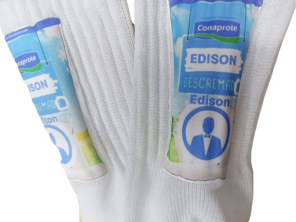 Medias personalizadas con logo y mensaje