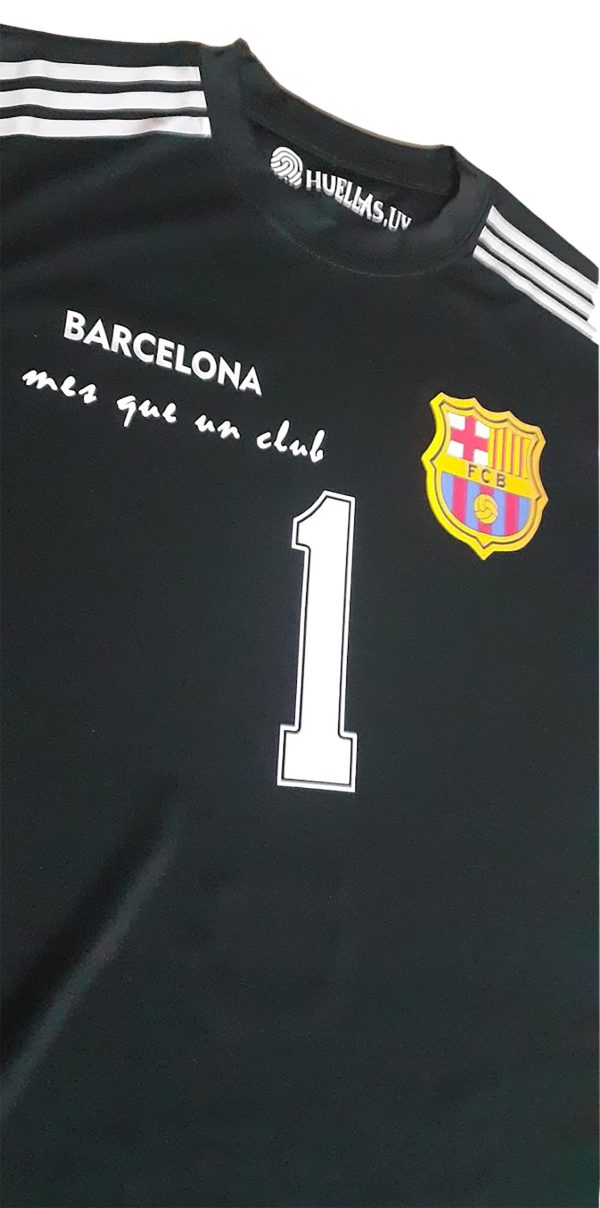 Equipo de futbol golero Barcelona personalizado para niño