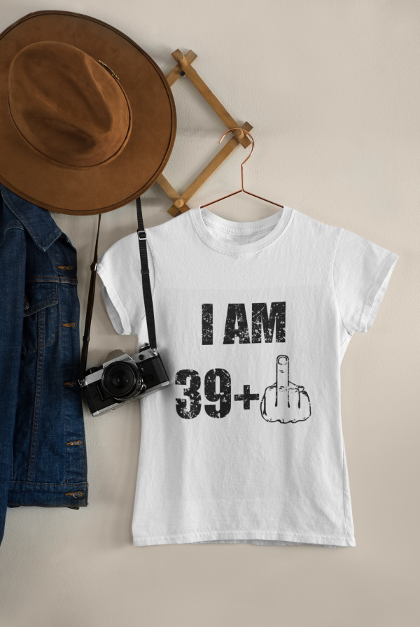 Camiseta Cumpleaños 39 mas 1